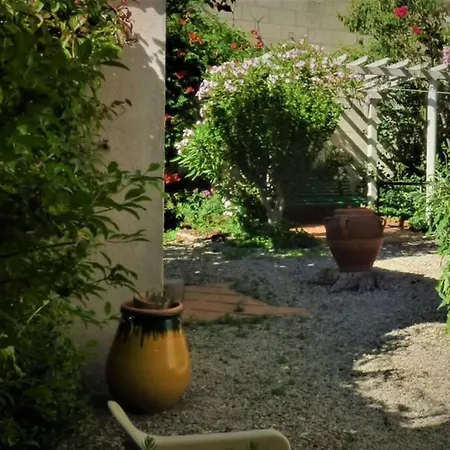 La Bastide - Clim, Jardin, Parking Arles
